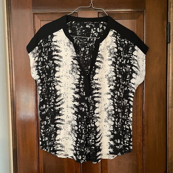 Size XL Violet & Claire black white cap sleeve top - Picture 1 of 9